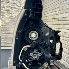 トヨタ ノア Si ZRR70W 純正 左 ヘッド ライト HID KOITO HVHR-777D4s 35w 28-223の画像