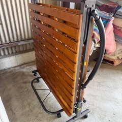 折りたたみベッドの画像