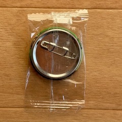 新品 ビッくらポン 狗巻 缶バッジの画像