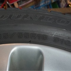 スタッドレスタイヤ4本の画像