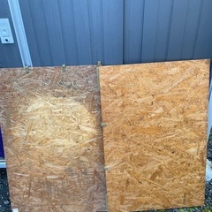 【2/23まで】木の板2枚　木材の画像