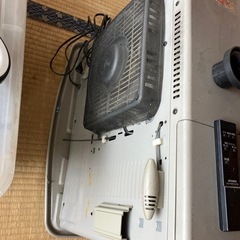 三菱電機　石油ファンヒーター12畳の画像