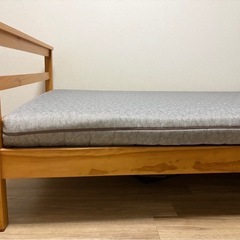 ニトリ　シングルベッドの画像