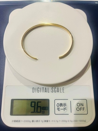 ◾️本物K18◾️ゴールドバングル◾️9.6g ◾️男女兼用◾️美品◾️アトラス保証書付き◾️未使用