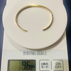 ◾️本物K18◾️ゴールドバングル◾️9.6g ◾️男女兼用◾️美品◾️アトラス保証書付き◾️未使用の画像