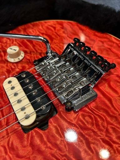 ［取引中］MUSICMAN「AXIS EX trans pink」