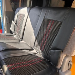 ハイエースシートカバーの画像