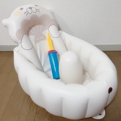 ベビーバス　ラッコハグの画像