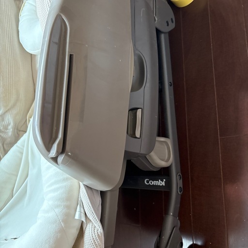コンビ　combi ネムリラ　オートスイング 