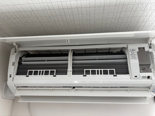 ※購入者決定済み※Panasonic ルームエアコン CS-562DFL2-W（18畳用）