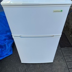 ヤマダ YAMADA2ドア冷蔵庫YRZ-C09B1ホワイト90ℓの画像