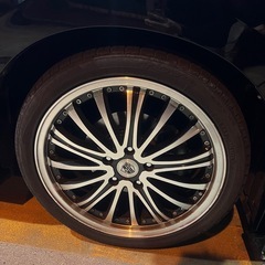 早い者勝ちタイヤ付きホイール18インチの画像