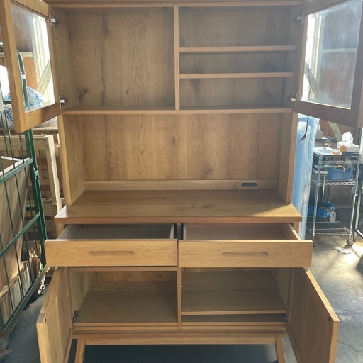 中古　カントリー風キャビネット