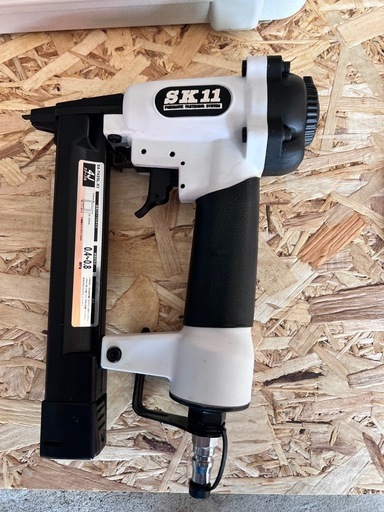 超軽量エアタッカー　SK11  T425L

