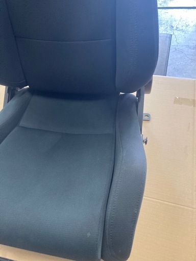 レカロSRタイプ　運転席シート　　