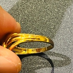 ■本物K18■刻印有り■ダイヤ付きゴールドリング■2.0g■レディース■美品の画像