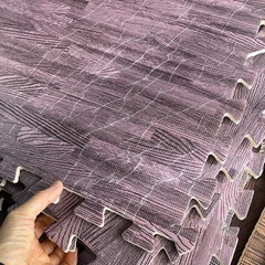 ※しっかり本文読んでから問い合わせ下さい。フロアマット　30枚くらい　破片もありの画像