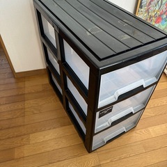 収納ケース　3段　▪️サイズ 幅39.5✖️高さ69.5✖️奥行72.5cm ガムテープ跡の画像
