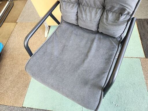 未使用 一人掛けソファ 幅53ｘ奥行70ｘ高さ84cm コンパクトなリラックスチェア ECRC-DGY グレー系 イス 椅子 ソファー