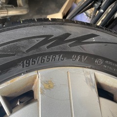 タイヤ   195/65R15の画像