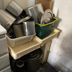 店舗閉店につき片付け中の画像