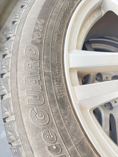 ✨激安 ✨ ホイル付きスタッドレスタイヤ4本　　マット車収納用品　カーシートバック収納バッグ　アニメDVDまとめキャンプ用品 テント 
