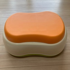 コンビ ベビーレーベル おまるでステップの画像