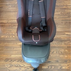 LEXUS純正チャイルドシートの画像