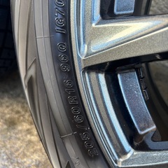 【美品】スタッドレスタイヤセットの画像