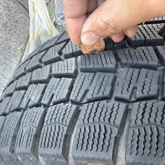 スタッドレスタイヤ4本セット 195/65 R15 ダンロップの画像