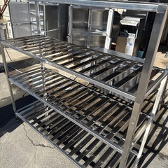 美品　業務用 厨房器具 ステンレス製 4段ラックシェルフ 大型 棚 重量物 1800×600×1800mmの画像