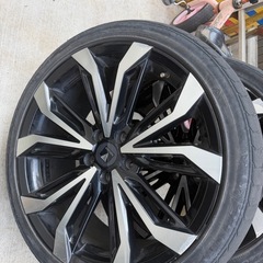 モデリスタタイヤホイールセット　20インチの画像