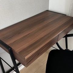 パソコンデスク&オフィスチェアの画像