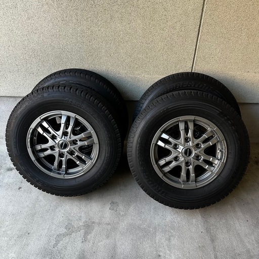 ハイエース　アルミホイール　15×6J 4本