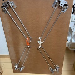 硝子折り畳みテーブルの画像