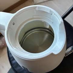 電気ポットの画像