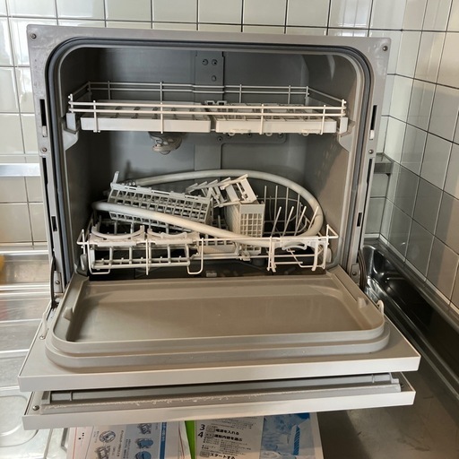 Panasonic パナソニック 食器洗い乾燥機 NP-TA4 2022年製 中古品の通販