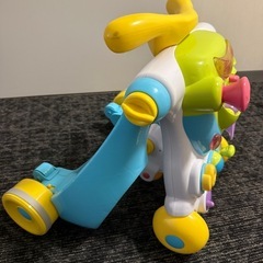 歩行器、三輪車の画像