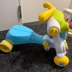 歩行器、三輪車の画像