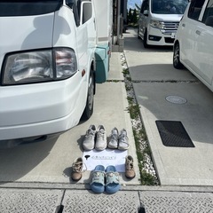 23cm、28cm 15cm スニーカー　靴の画像