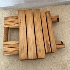 折り畳み式ミニテーブルの画像