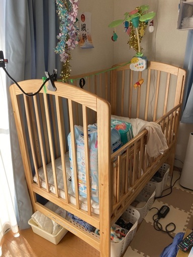 かとーじ　ベビーベッド　3段階高さ調節