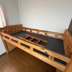 問い合わせ多数の為、一旦締切ます。木製　シングルロフトベッドの画像