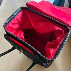 スーツケース、キャリーカートの画像