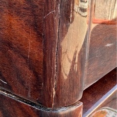 和ダンス＋ガラス飾り棚付き 無料でお譲りしますの画像