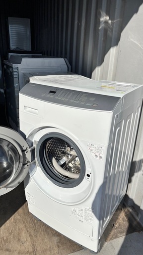 ??①2022年アイリスオーヤマ ドラム式洗濯機　FLK842-W 8/5kg 配達　無料　設置　まで無料??  