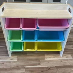 おもちゃ箱の画像