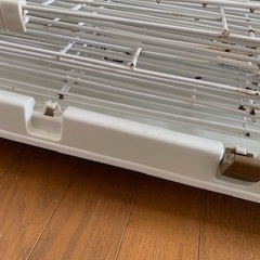 ペット 猫　3段ケージ  キャスター付 中古の画像