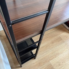 収納付きパソコンデスク 左右対応棚  LOWYA  （26日までの購入お値下げします‼️）の画像
