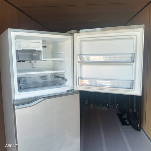 C069 送料設置無料Panasonic人気モデル大型冷蔵庫248L (新生活家電KING